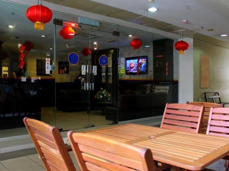 קוטה קינבלו Switz Paradise Hotel - 5 Minute Walk To Centre Point And 10 Minute Walk To Waterfront- מראה חיצוני תמונה
