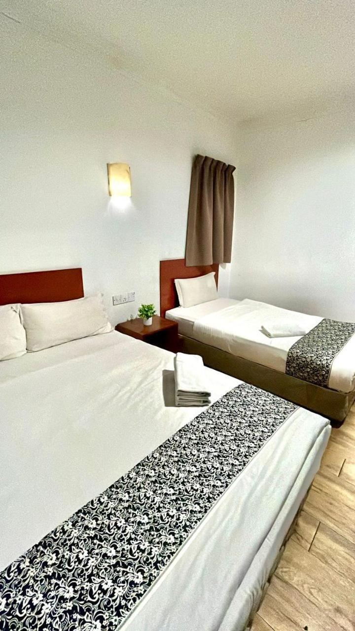 קוטה קינבלו Switz Paradise Hotel - 5 Minute Walk To Centre Point And 10 Minute Walk To Waterfront- מראה חיצוני תמונה