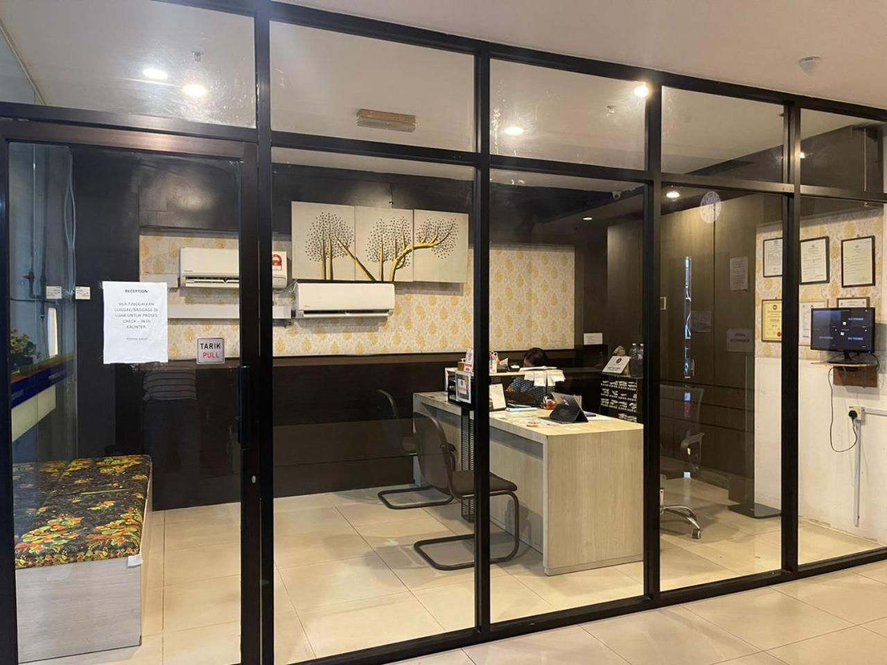 קוטה קינבלו Switz Paradise Hotel - 5 Minute Walk To Centre Point And 10 Minute Walk To Waterfront- מראה חיצוני תמונה