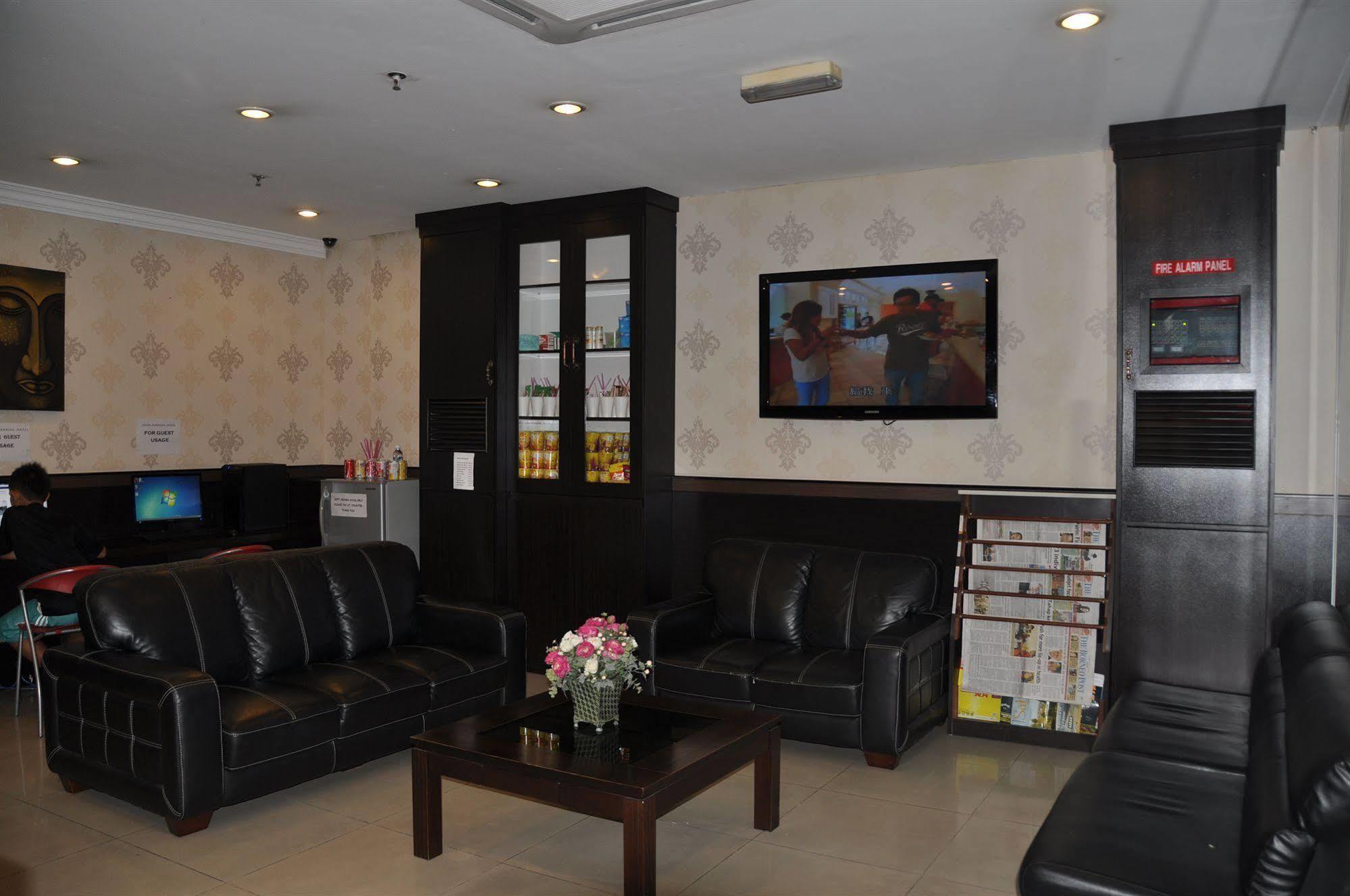קוטה קינבלו Switz Paradise Hotel - 5 Minute Walk To Centre Point And 10 Minute Walk To Waterfront- מראה חיצוני תמונה