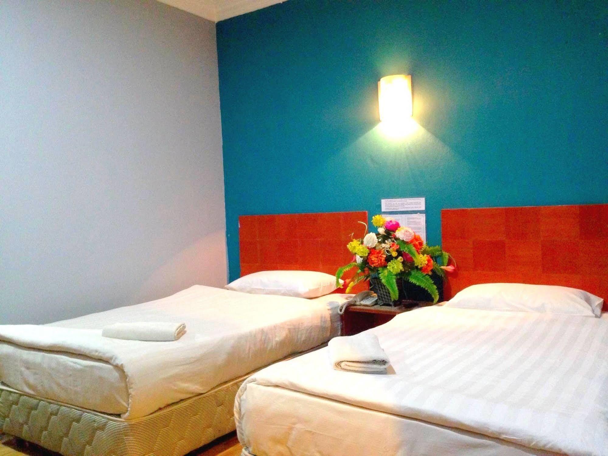קוטה קינבלו Switz Paradise Hotel - 5 Minute Walk To Centre Point And 10 Minute Walk To Waterfront- מראה חיצוני תמונה