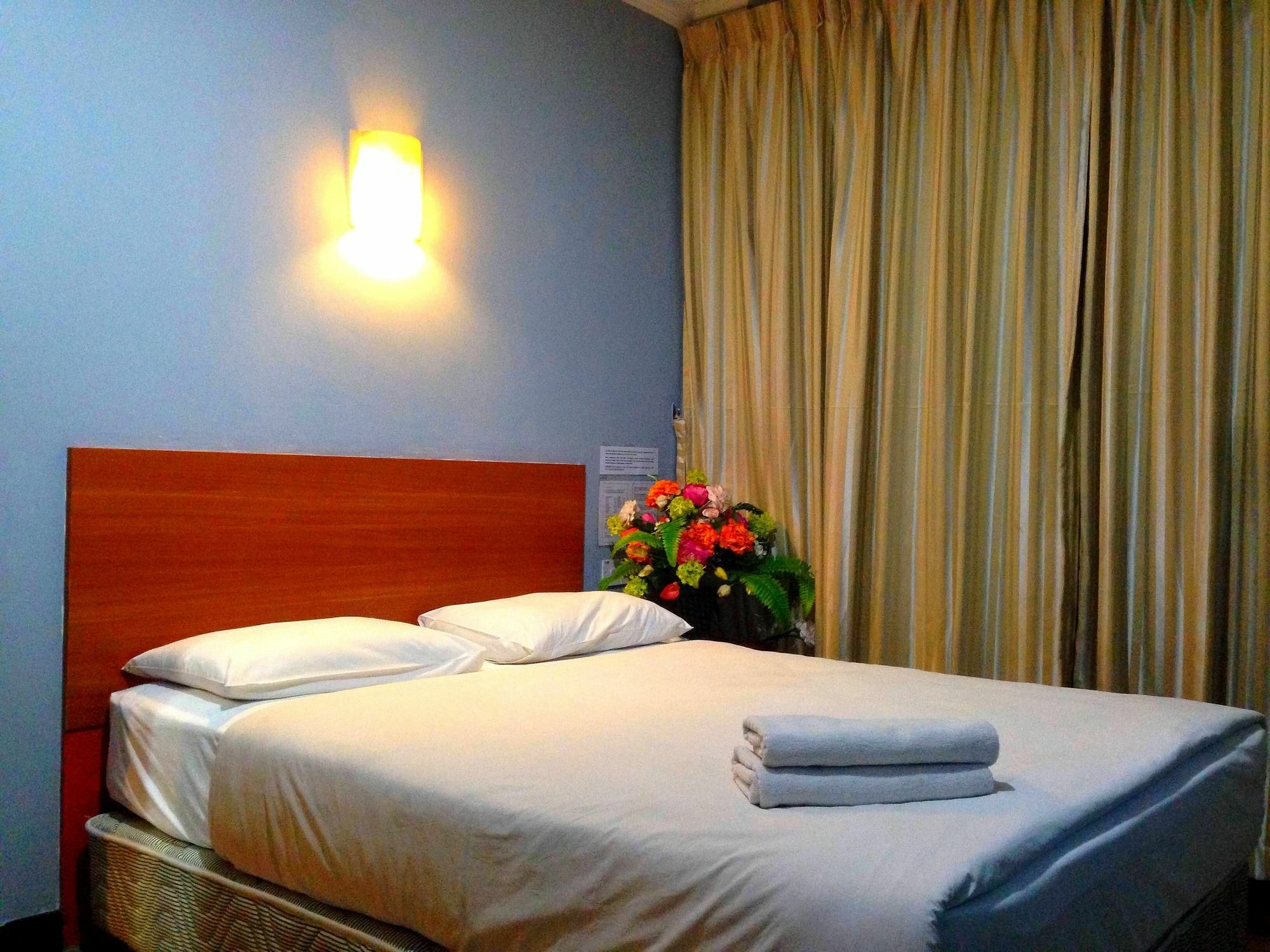 קוטה קינבלו Switz Paradise Hotel - 5 Minute Walk To Centre Point And 10 Minute Walk To Waterfront- מראה חיצוני תמונה